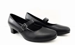 Chantana avokkaat poikkiremmillä / Musta nahka