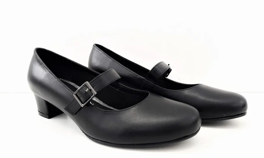 Chantana avokkaat poikkiremmillä / Musta nahka