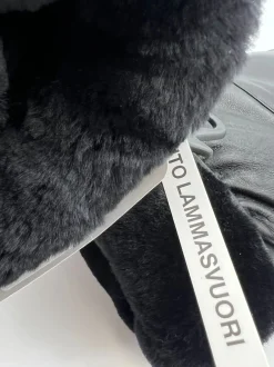 Mutka miesten palanahkarukkaset - Aitoturkisvuori Musta 1635MS