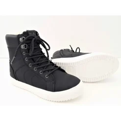 North talvitennarit / Ottawa, Musta